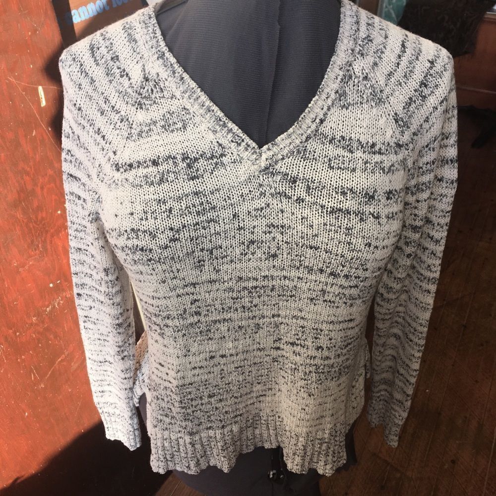 Eileen Fisher variegated black and white v-neck sweater
